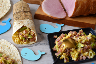 Tortilla s míchanými vejci a šunkou