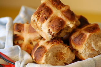 hot cross buns